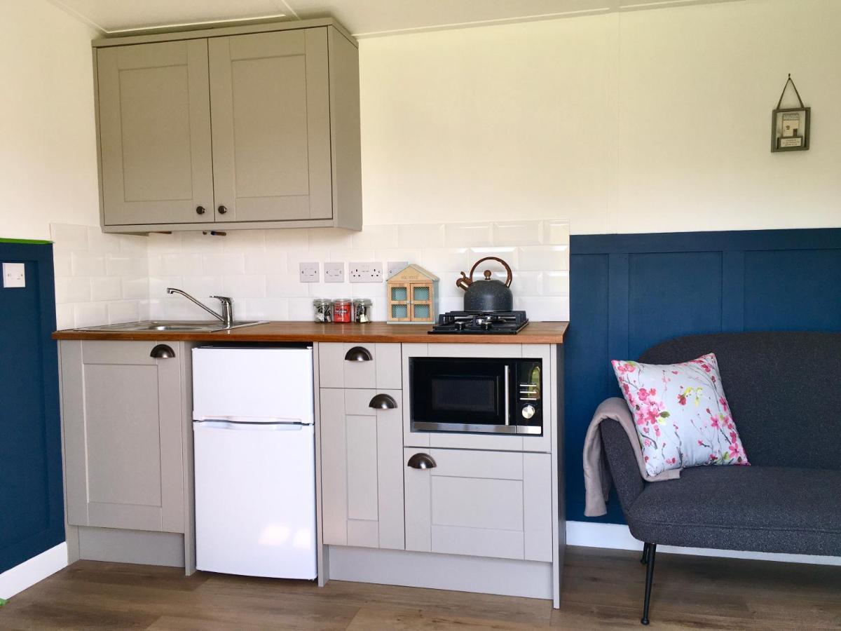 Rosemary Shepherds Hut, Clay Bank Huts Ingleby Greenhow Exterior photo